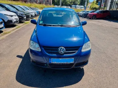 Gebraucht VW Fox 54 PS (39 kW) 2009 Blau Kleinwagen