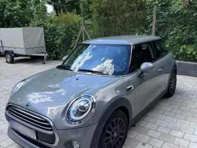 Occasion Mini ONE 102 PK (75 kW) 2019 Grijs Hatchback