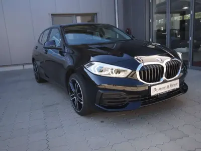 Gebraucht BMW 118 Advantage 136 PS (100 kW) 2023 Schwarz ii Limousine