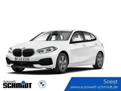 Gebraucht BMW 118 Advantage 150 PS (110 kW) 2023 (sonderfarbe)  alpinweiß uni Kleinwagen