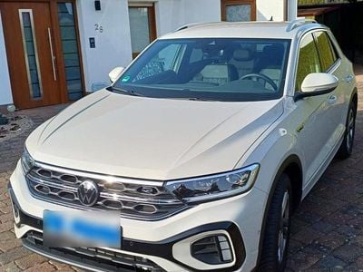 Gebraucht VW T-Roc R-line 150 PS (110 kW) 2025 Grau SUV