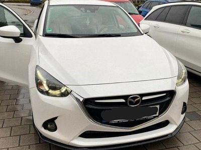 Gebraucht Mazda 2 Edition 116 PS (85 kW) 2015 Weiß Kleinwagen