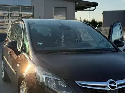 Gebraucht Opel Zafira 165 PS (121 kW) 2012 Braun Van / Kleinbus