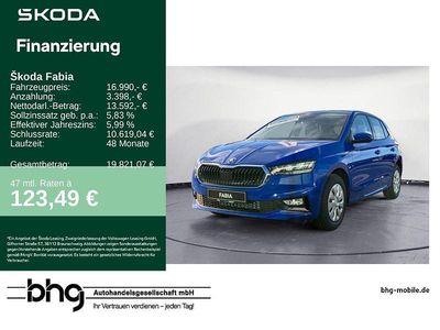 Blau Neu 2025 Skoda Fabia Essence Kleinwagen | 16.990 € (Guter Preis)