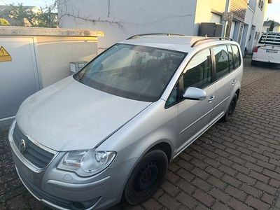 Usata VW Touran Trendline 140 CV (102 kW) 2008 Argento Monovolume