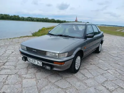 Gebraucht Toyota Corolla 90 PS (66 kW) 1989 Grau Kombi