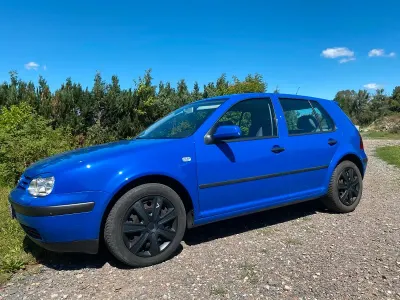 Gebraucht VW Golf IV Edition 115 PS (84 kW) 2000 Blau Limousine
