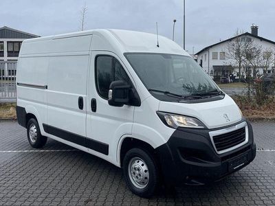 Gebraucht Peugeot Boxer 131 PS (96 kW) 2018 Weiß Van