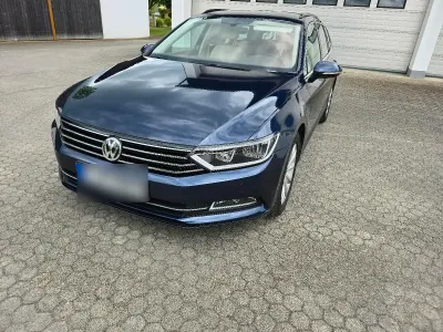 Gebraucht VW Passat 150 PS (110 kW) 2017 Blau Kombi