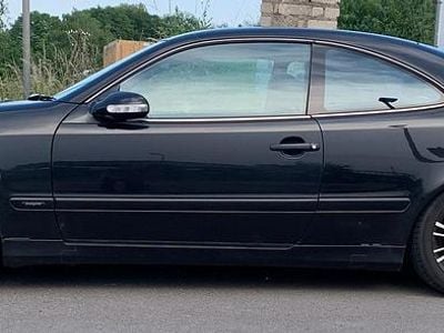 Gebraucht Mercedes CLK200 Avantgarde 163 PS (119 kW) 2001 Schwarz Coupé