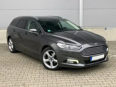 Gebraucht Ford Mondeo Titanium 150 PS (110 kW) 2016 Grau Kombi