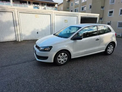 Gebraucht VW Polo 75 PS (55 kW) 2012 Weiß Kleinwagen