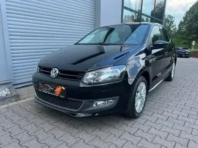 Gebraucht VW Polo Life 69 PS (50 kW) 2013 Schwarz Kleinwagen