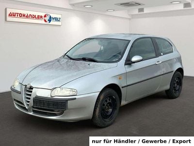 Gebraucht Alfa Romeo 147 Distinctive 105 PS (77 kW) 2004 Silber Kleinwagen