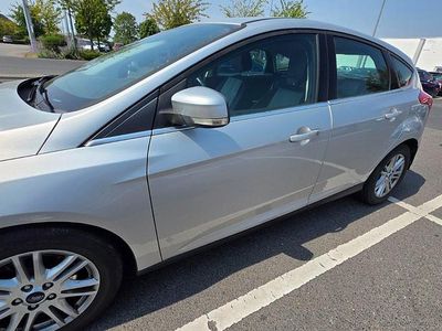 Gebraucht Ford Focus Titanium 125 PS (91 kW) 2014 Silber Limousine