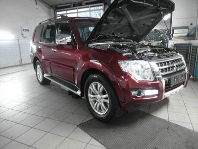 Gebraucht Mitsubishi Pajero Top 190 PS (139 kW) 2016 Rot SUV