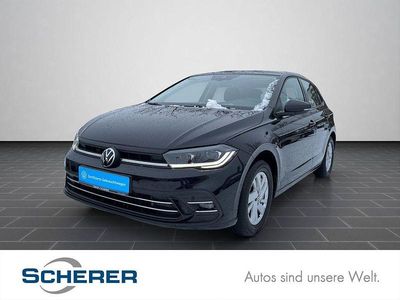 Deep black perleffekt (metallic) Gebraucht 2022 VW Polo Style Limousine | 18.350 € (Fairer Preis)