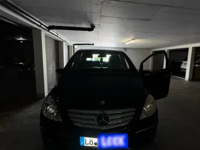 Gebraucht Mercedes B180 109 PS (80 kW) 2005 Schwarz Van / Kleinbus
