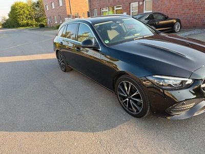 Usata Mercedes C300 265 CV (194 kW) 2022 Nero Station wagon