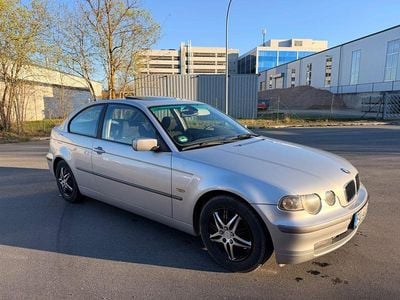 Gebraucht BMW 318 Compact Sport Line 143 PS (105 kW) 2001 Silber Kleinwagen