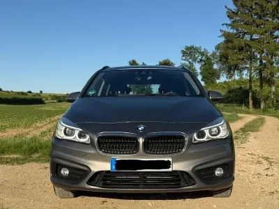 Gebraucht BMW 220 Active Tourer Sport Line 192 PS (141 kW) 2016 Silber Van / Kleinbus
