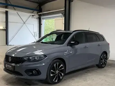Gebraucht Fiat Tipo S 120 PS (88 kW) 2020 Grau Limousine
