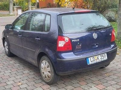 Blau Gebraucht 2002 VW Polo Basis Limousine | 1.300 € (Fairer Preis)