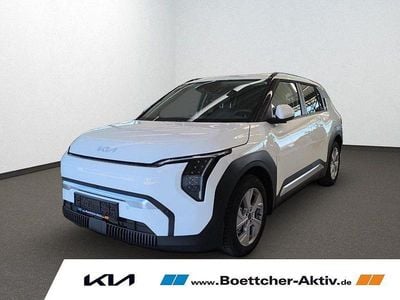 Weiss Gebraucht 2025 Kia EV3 Earth SUV | 32.990 € (Fairer Preis)