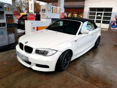 Gebraucht BMW 135 Cabriolet 306 PS (225 kW) 2011 Weiß Cabrio