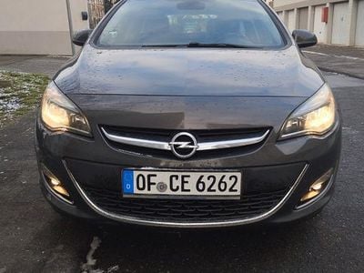 Grau Gebraucht 2013 Opel Astra Kombi | 4.300 € (Fairer Preis)