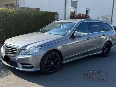 Usata Mercedes E350 Avantgarde 265 CV (194 kW) 2011 Grigio Station wagon