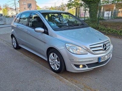 Usata Mercedes B150 95 CV (69 kW) 2005 Argento Monovolume