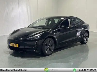 Gebraucht Tesla Model 3 Standard Range 175 kW (238 PS) 2023 Schwarz Limousine
