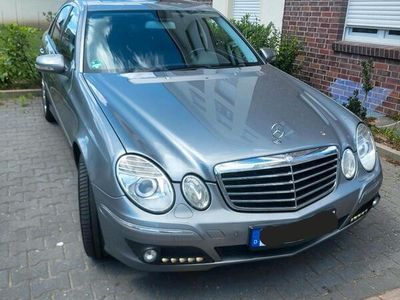 Mercedes E320
