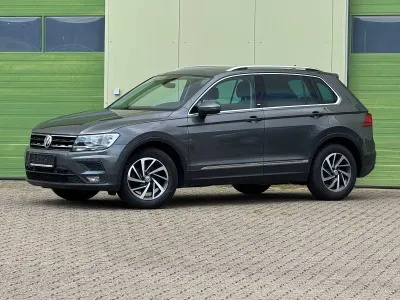 Gebraucht VW Tiguan Sound 125 PS (91 kW) 2017 Grau SUV