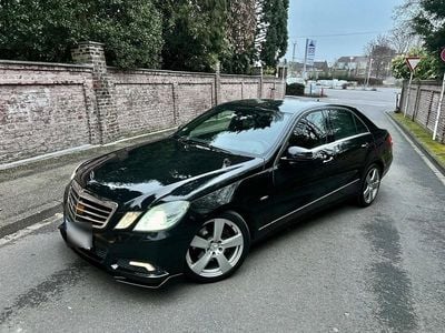 Gebraucht Mercedes E350 AMG line 292 PS (214 kW) 2010 Schwarz Limousine