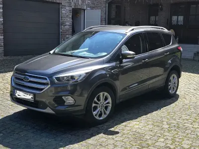 Używany Ford Kuga Titanium 179 KM (131 kW) 2017 Szary SUV