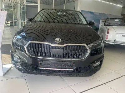 Neu Skoda Fabia Selection 116 PS (85 kW) 2025 Schwarzmagic perleffekt Kleinwagen