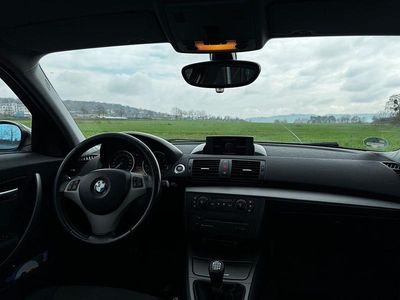 Gebraucht BMW 116 122 PS (89 kW) 2007 Schwarz Kleinwagen