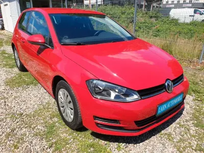 Gebraucht VW Golf VII Trendline 105 PS (77 kW) 2013 Rot Limousine