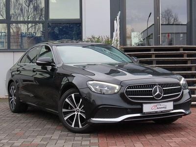 Gebraucht Mercedes E220 Avantgarde 200 PS (147 kW) 2023 Schwarz Limousine