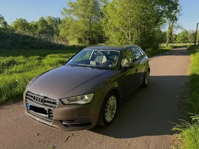 Gebraucht Audi A3 Sport 184 PS (135 kW) 2014 Grau Limousine