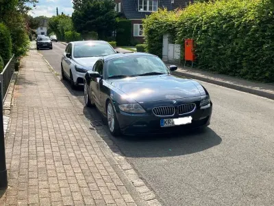 Gebraucht BMW Z4 Sport Line 265 PS (194 kW) 2007 Blau Coupé