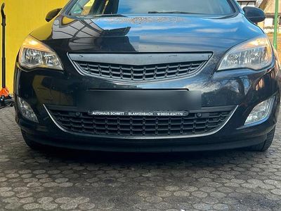 Schwarz Gebraucht 2012 Opel Astra Edition Kombi | 2.250 € (Fairer Preis)