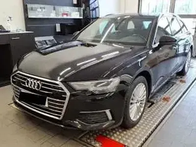 Gebraucht Audi A6 Design 204 PS (150 kW) 2022 Mythosschwarz metallic Kombi