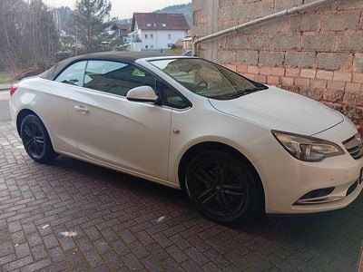 Gebraucht Opel Cascada Edition 170 PS (125 kW) 2017 Weiß Cabrio