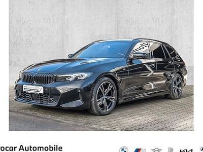 Schwarz Gebraucht 2024 BMW 318 Shadowline Kombi | 37.250 € (Teuer)