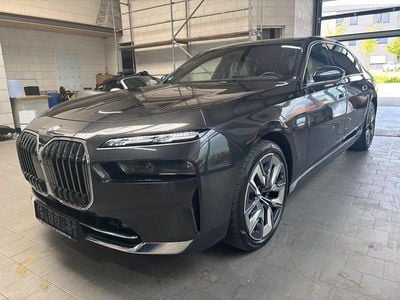BMW 740