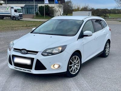 Gebraucht Ford Focus Titanium 140 PS (102 kW) 2013 Weiß Kombi