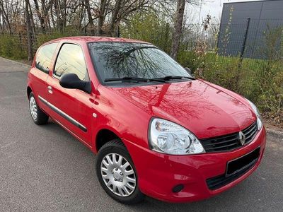 Gebraucht Renault Clio II Campus 65 PS (47 kW) 2009 Rot Kleinwagen